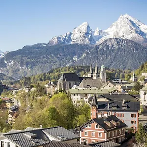 Haus Berggesundzeit Doppelzimmer Kaerlingerhaus Hotel